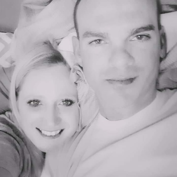 Sarah Batulis - Poshmark Profile Picture of Sarah Batulis (@ohana32co) on Poshmark