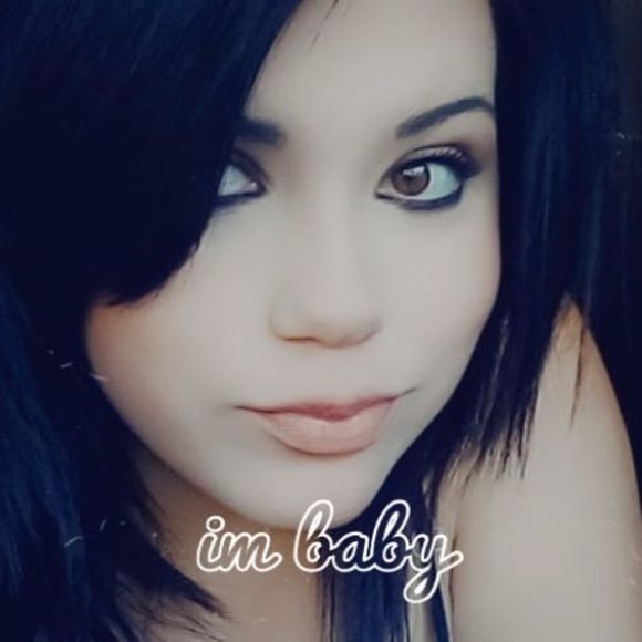 Lily Fulwider - Poshmark Profile Picture of Lily Fulwider (@lily102599) on Poshmark