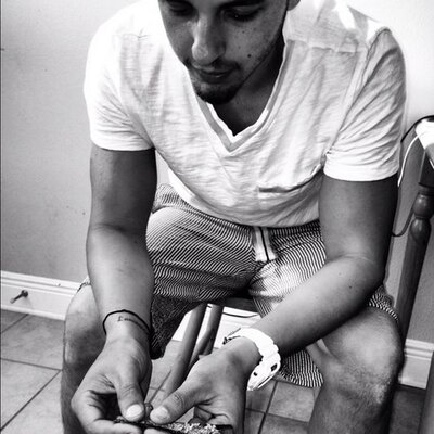 Profile Picture of Sean Thibodeaux (@sdthibodeaux) on Twitter