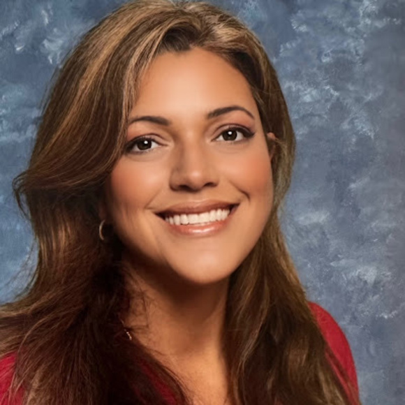 Profile Picture of Kalipso Theodoropoulos (@kalipsoproios) on Poshmark