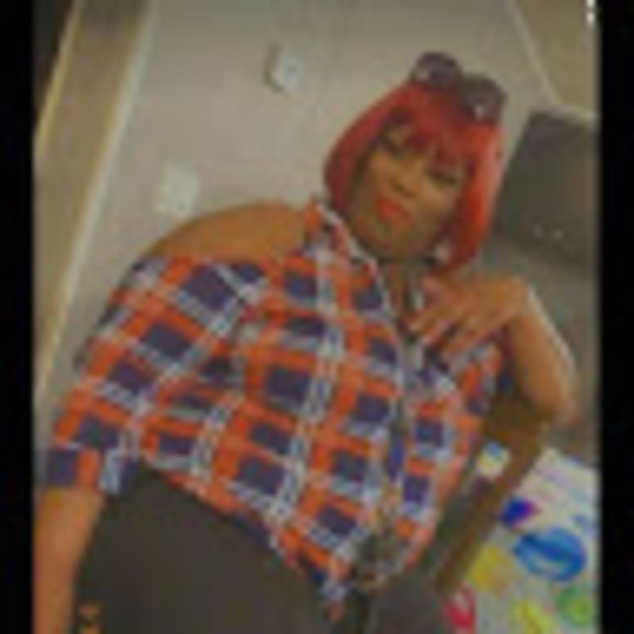 Profile Picture of Tamika Patterson (@meika45) on Poshmark