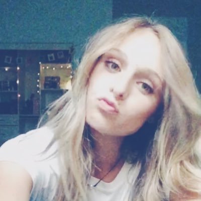 Chloe Bingham - Twitter Profile Picture of Chloe Bingham (@chloebingham15) on Twitter