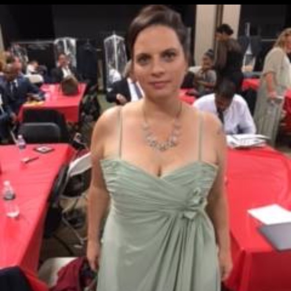 Profile Picture of Kelly Long (@mirafly) on Poshmark