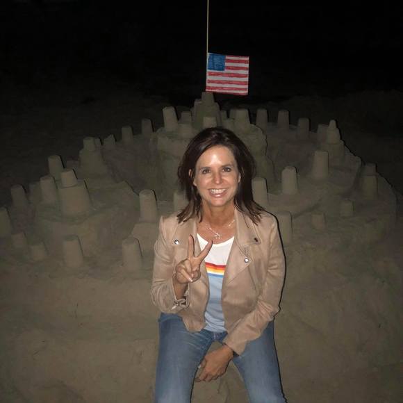 Profile Picture of Lori Webb (@lorispolotics) on Poshmark