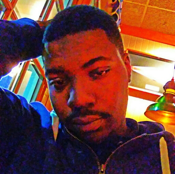 Profile Picture of Jerell Jeffries (@mrstone13) on Poshmark