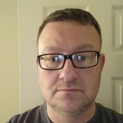 Profile Picture of Andrew Callender (@SpektreRed) on Twitter