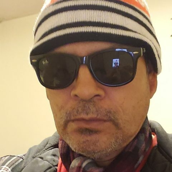 Profile Picture of Epigmenio Santos (@epigmeniosantos) on Poshmark