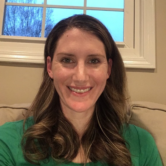 Elena Vallely - Poshmark Profile Picture of Elena Vallely (@elenand) on Poshmark