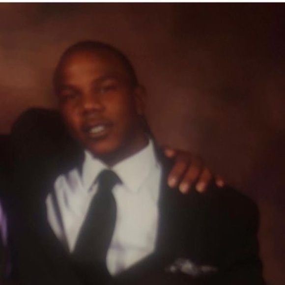 Profile Picture of William Bates (@williambates442) on Poshmark