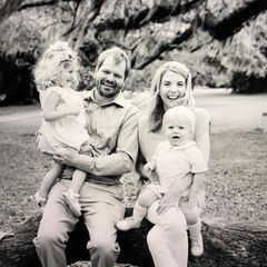 Profile Picture of taradisconthoma10 (@taradisconthoma10) on Tiktok