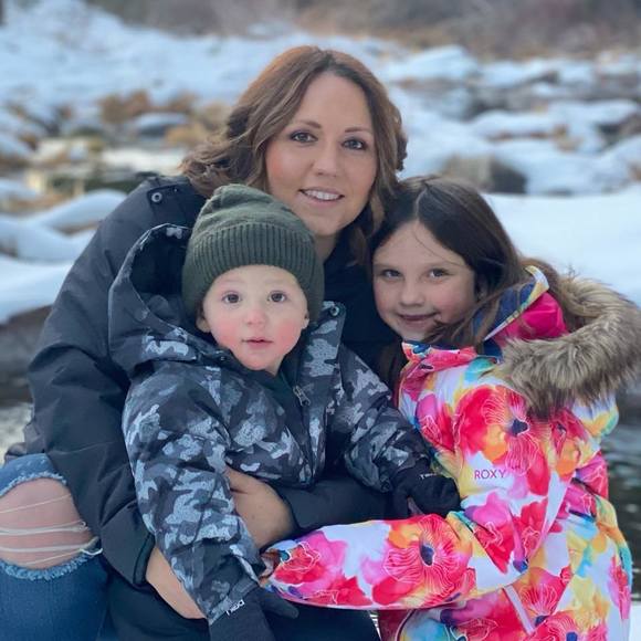 Profile Picture of Chelsie Beiden (@cbeiden) on Poshmark