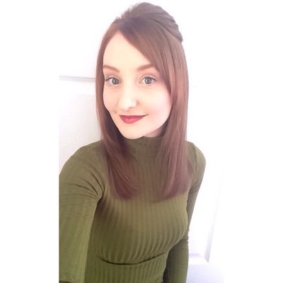 Profile Picture of Danielle Hoyle (@punc16danielle) on Twitter