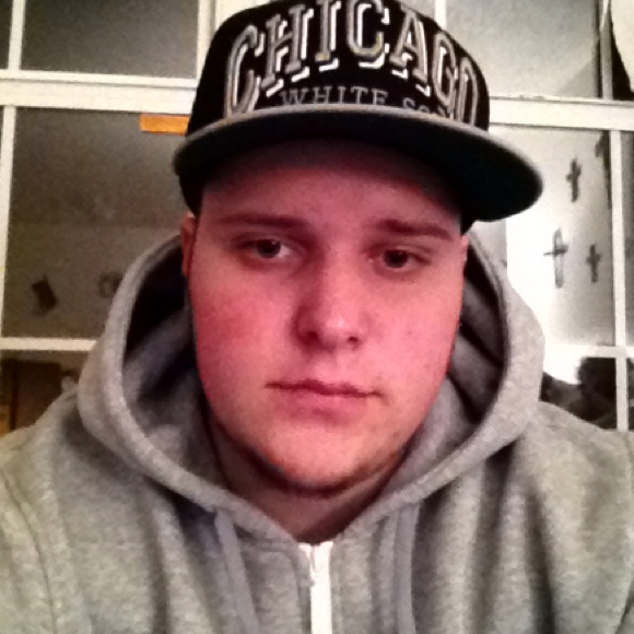 Profile Picture of Zach Miller (@zachmiller940) on Poshmark