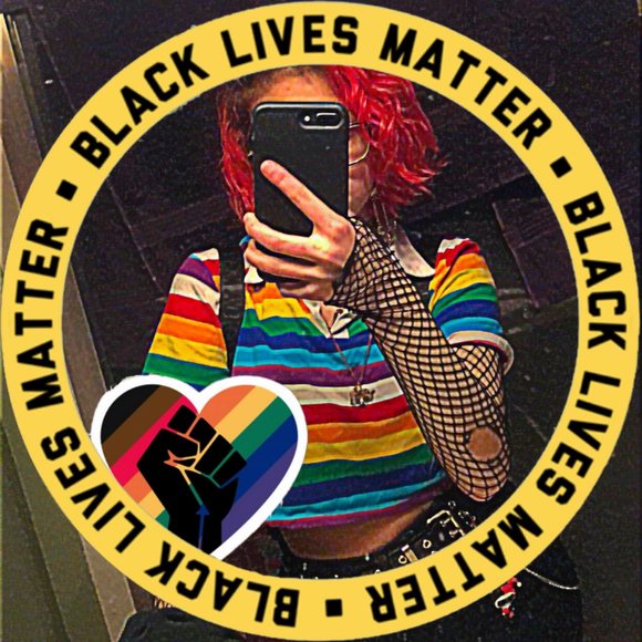 Marie Licki - Poshmark Profile Picture of Marie Licki (@halfpint2580) on Poshmark