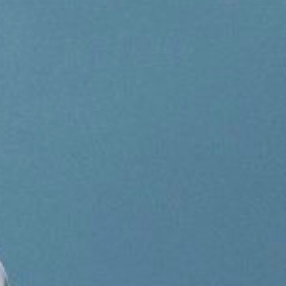 Profile Picture of Genesis Ortiz (@genesisortiz005) on Poshmark