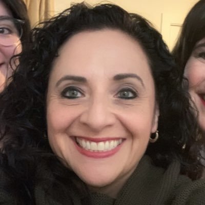 Profile Picture of Cristina Duarte (@crisduarte610) on Twitter