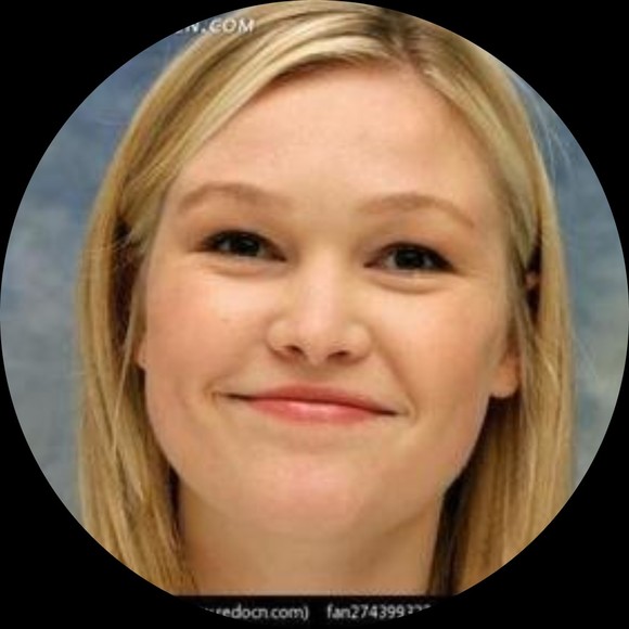 Profile Picture of Russell Marooney (@russellmaroon6) on Poshmark