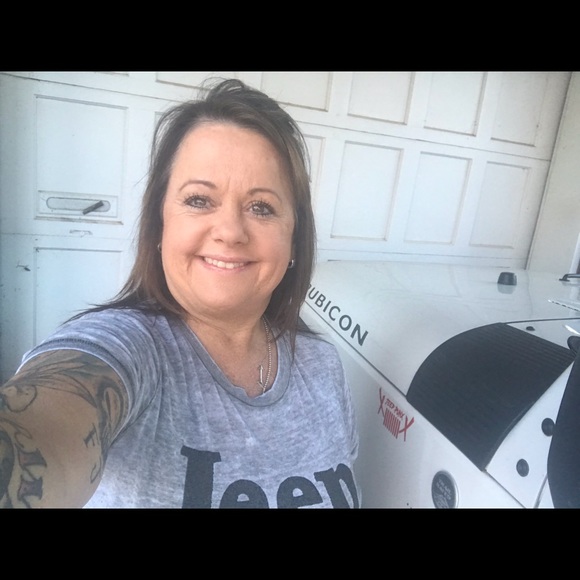 Profile Picture of Martie Walty (@mwalty) on Poshmark