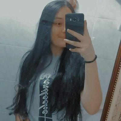 Profile Picture of Yolanda (@laneri_yegross) on Twitter