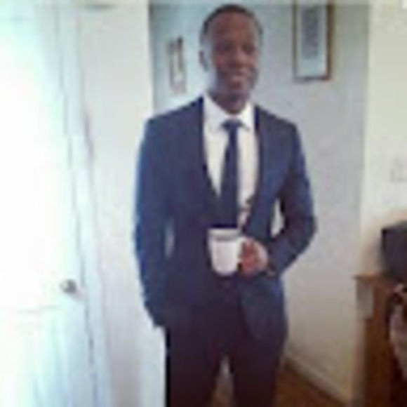 Profile Picture of Hayno Civil (@haynoc) on Poshmark