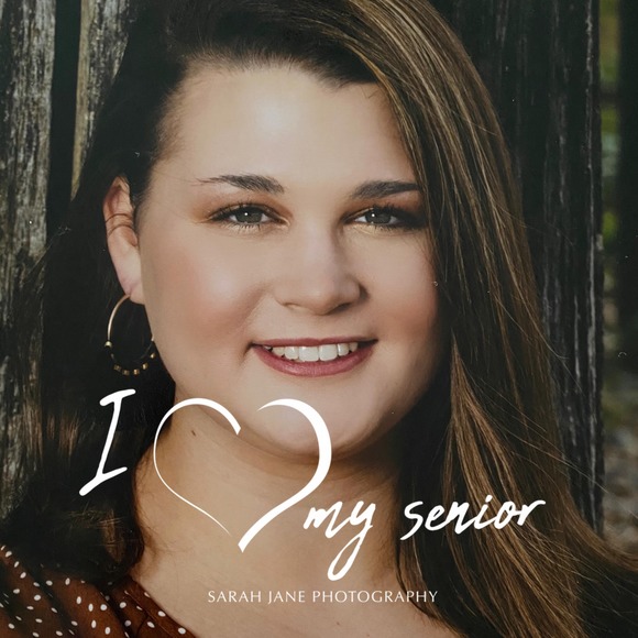Profile Picture of Amber Kelley-harned (@arharned847) on Poshmark