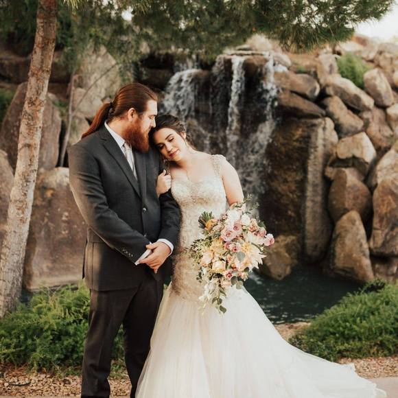 Profile Picture of Elaine Turdó (@elaineturdo) on Poshmark