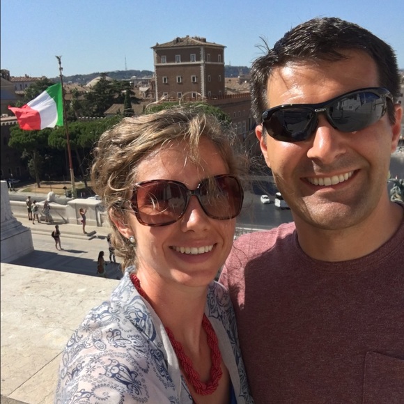 Profile Picture of Amanda Cope (@amanda62086) on Poshmark