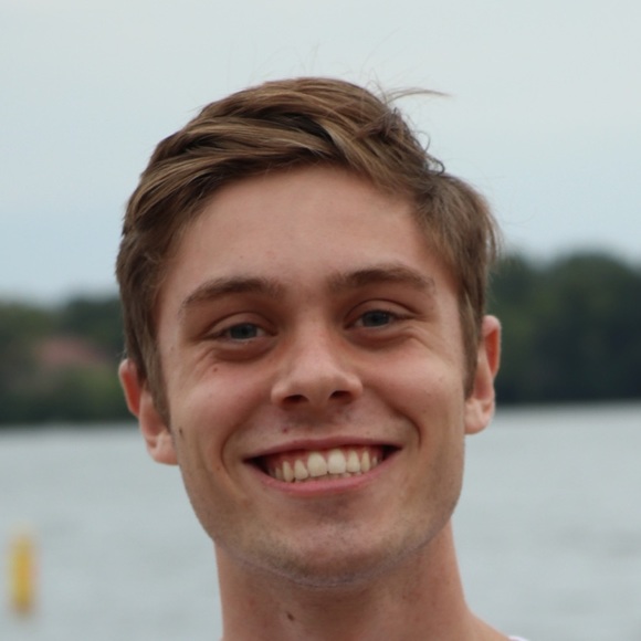 Profile Picture of Evan Rengel (@evanr393) on Poshmark