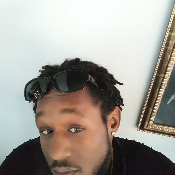 Adonis Maximillion - Poshmark Profile Picture of Adonis Maximillion (@osiristhegod) on Poshmark