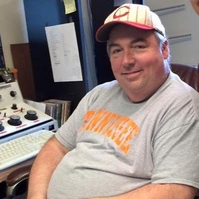 Profile Picture of Jim Steele (@steelesports) on Twitter