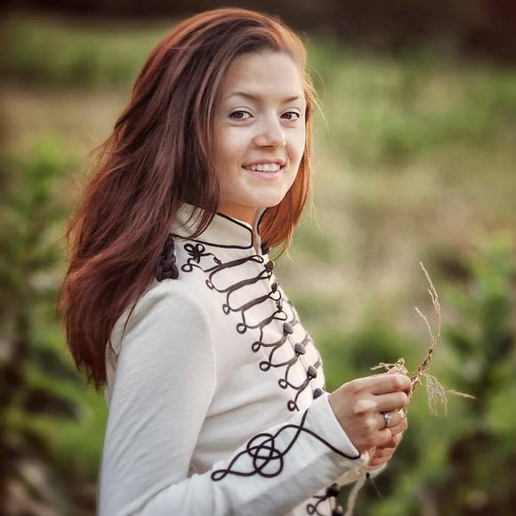 Profile Picture of Inessa-maritta Puyul (@dafna_m92) on Poshmark