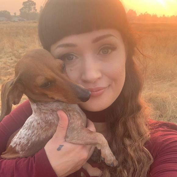 Profile Picture of Amanda Cascarelli (@amandabtk) on Poshmark