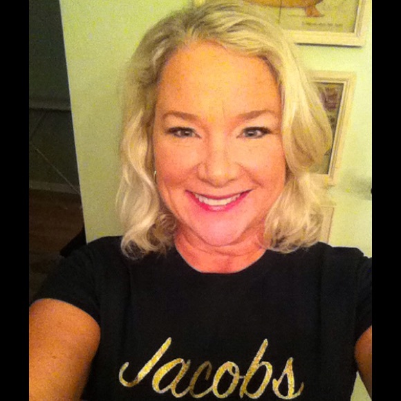 Profile Picture of Traci Wright (@tystaci) on Poshmark
