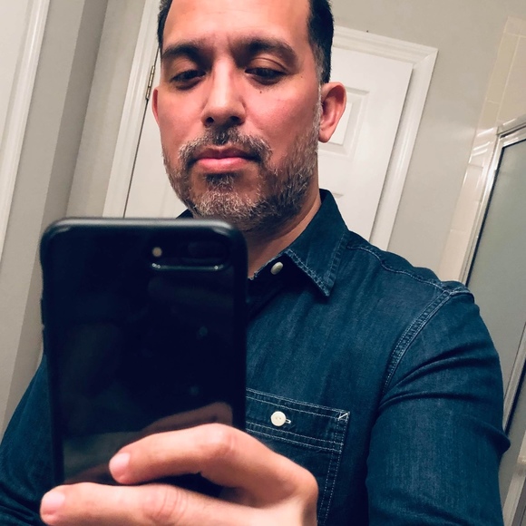 Profile Picture of Louie Tegui (@louietegui) on Poshmark