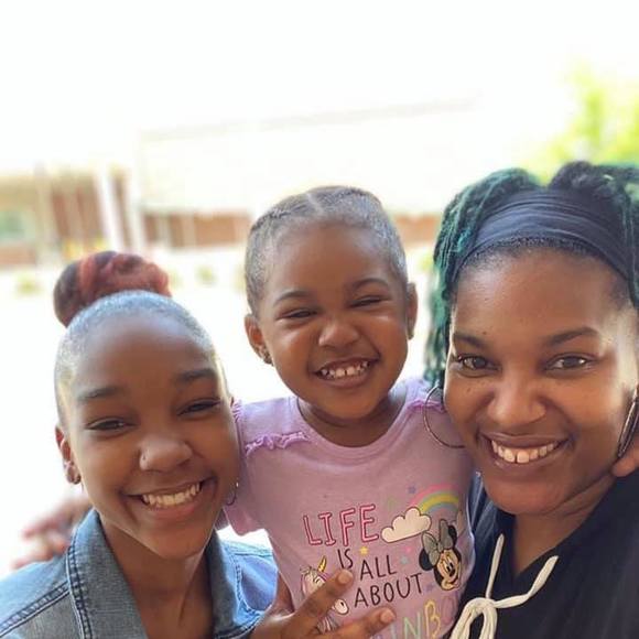 Profile Picture of Joni Ray-montgomery (@joniray1) on Poshmark