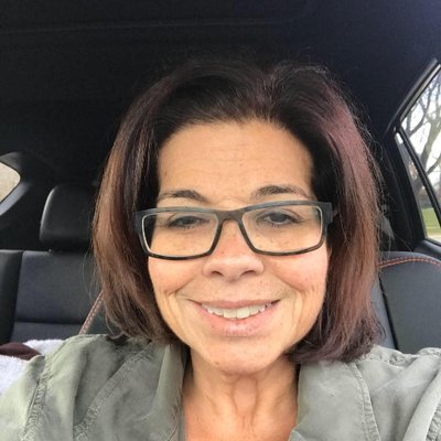 Profile Picture of Lisa Linder (@LisaLinder1) on Twitter