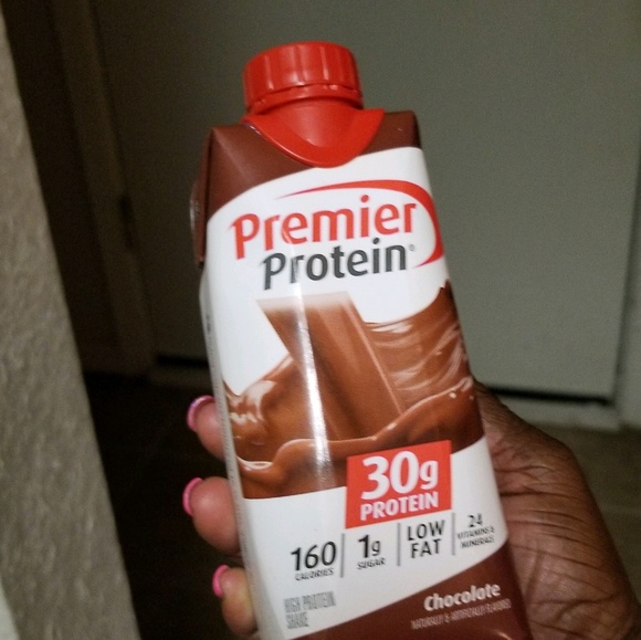 Profile Picture of Jody Stroughter (@jodylouise) on Poshmark