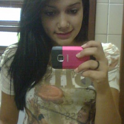 Profile Picture of Alice Melo Duarte (@AliceduarteMelo) on Twitter