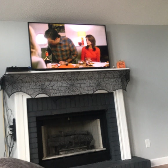 Profile Picture of Emily Thaxton (@ekthaxton11) on Poshmark