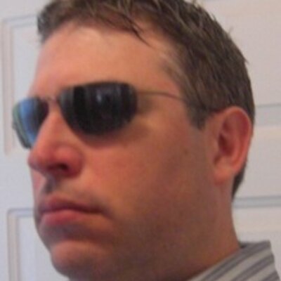Profile Picture of Daniel Courtemanche (@thehappyhusband) on Twitter