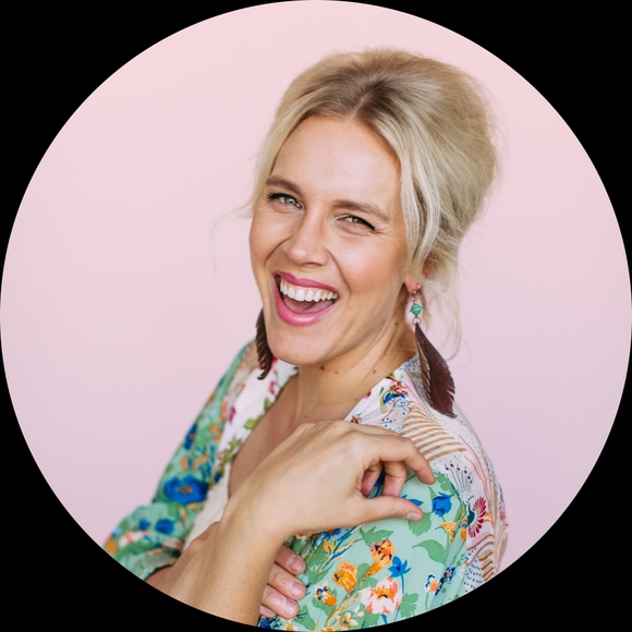 Profile Picture of Lisa Prins (@lisaprins) on Poshmark