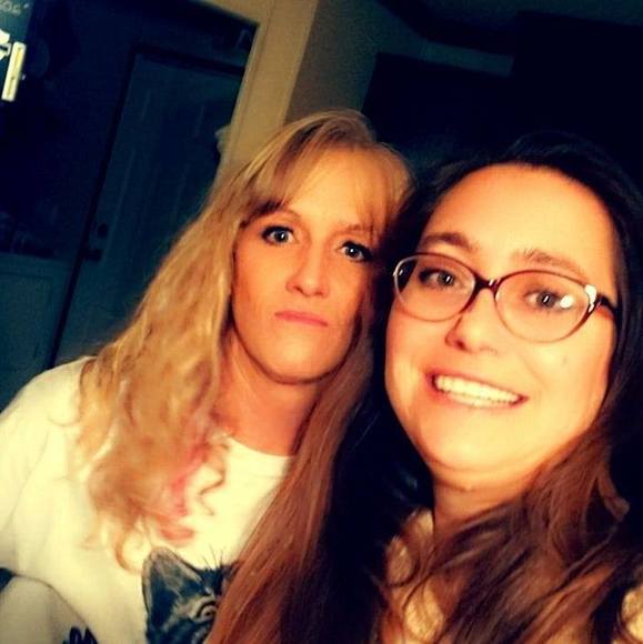 Profile Picture of Jennifer Gunnoe (@hibshmanjennie) on Poshmark