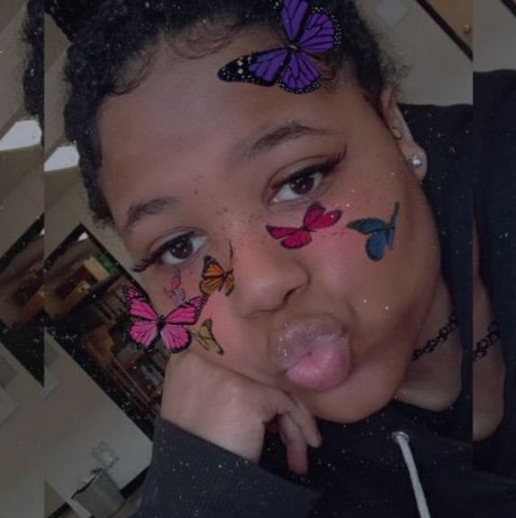 Profile Picture of Aalyiah Mcclenton (@aalyiah2056) on Poshmark