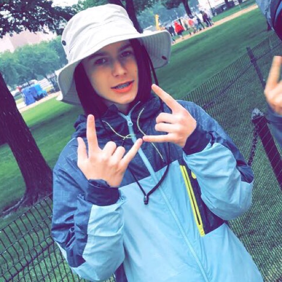 Profile Picture of Spirit Alabovitz (@spiritala) on Poshmark