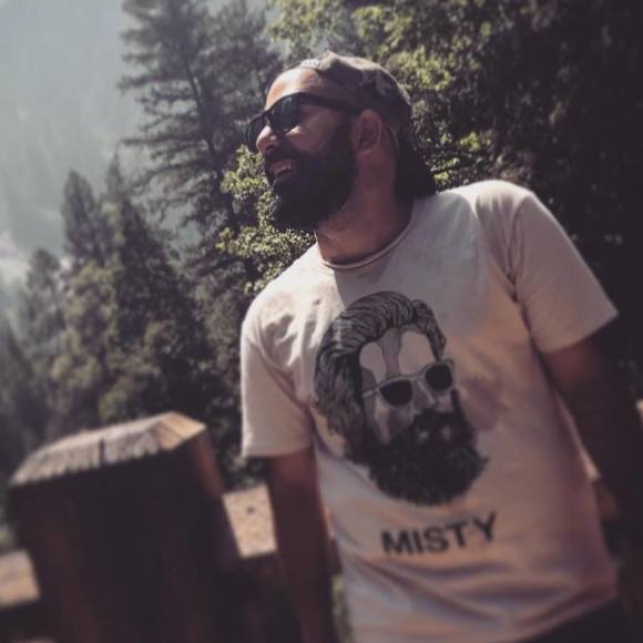 Profile Picture of Amir reza Zaher (@rezzar) on Poshmark