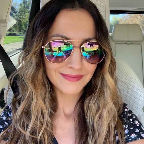 Profile Picture of Carrie Mattison (@carrie_mattison) on Poshmark