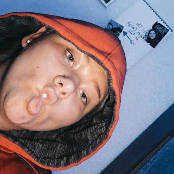 Profile Picture of Lenora Augsburger (@24augsburgerl) on Poshmark