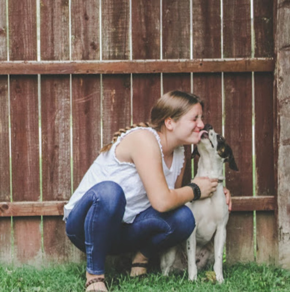 Profile Picture of Gracyn Mcdorman (@gmcdorman04) on Poshmark