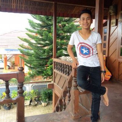 Profile Picture of Jerry (@jerrysimson) on Twitter