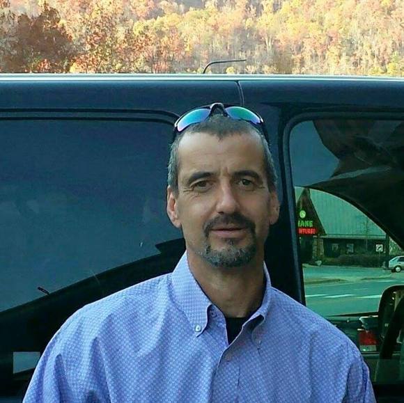 Profile Picture of Brian Sholar (@waybusybrian) on Poshmark